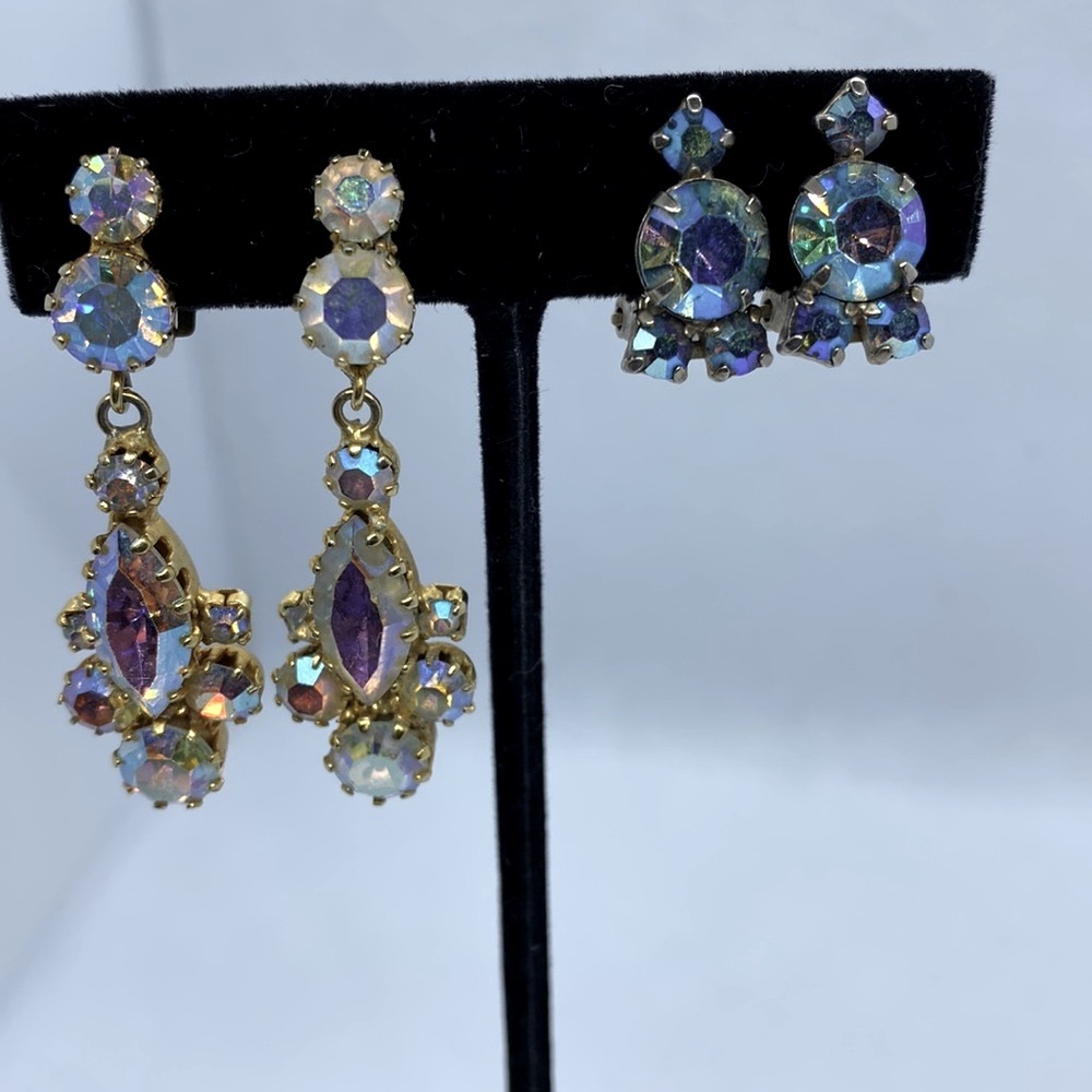 2 PAIR OF VINTAGE AB CLIP ON EARRINGS